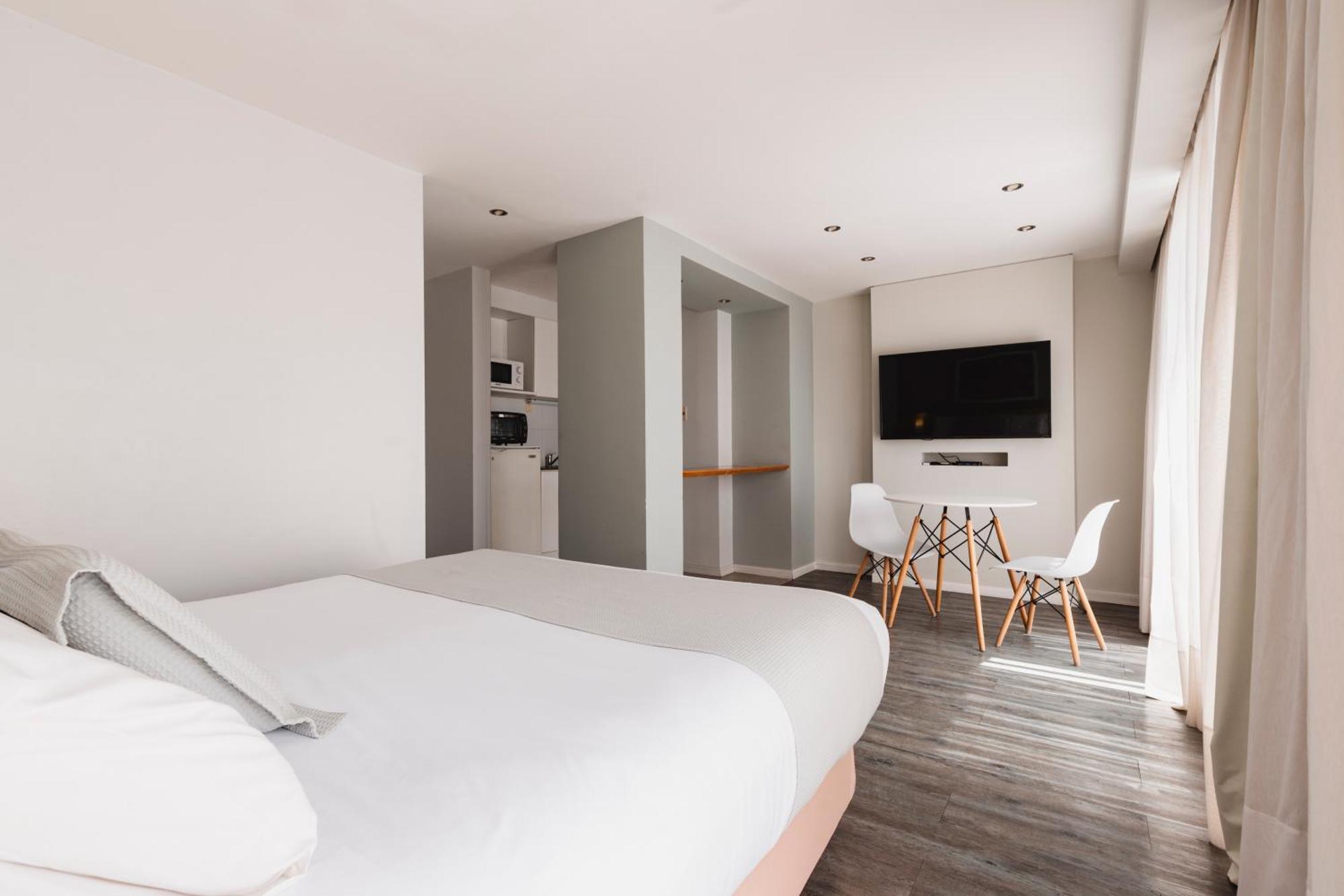 Punta Trouville Hotel Montevideo Exterior photo